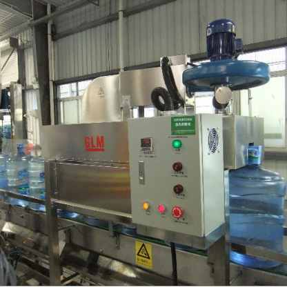 Bottled water heat shrink film machine